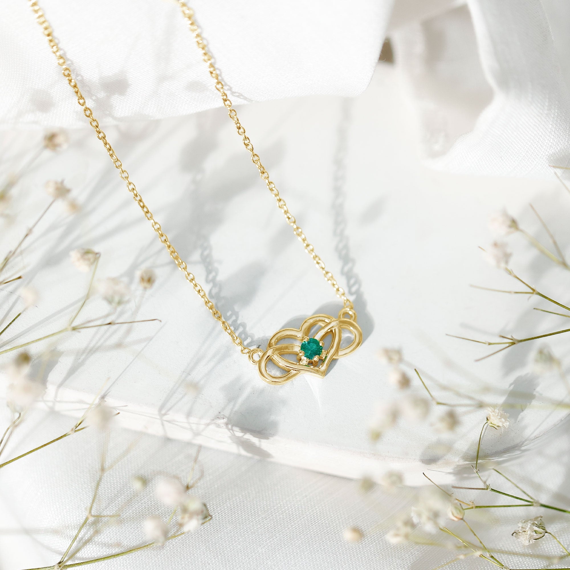 Emerald Heart Necklace – Infinity Chain Necklace With AAA Quality Emerald Stone