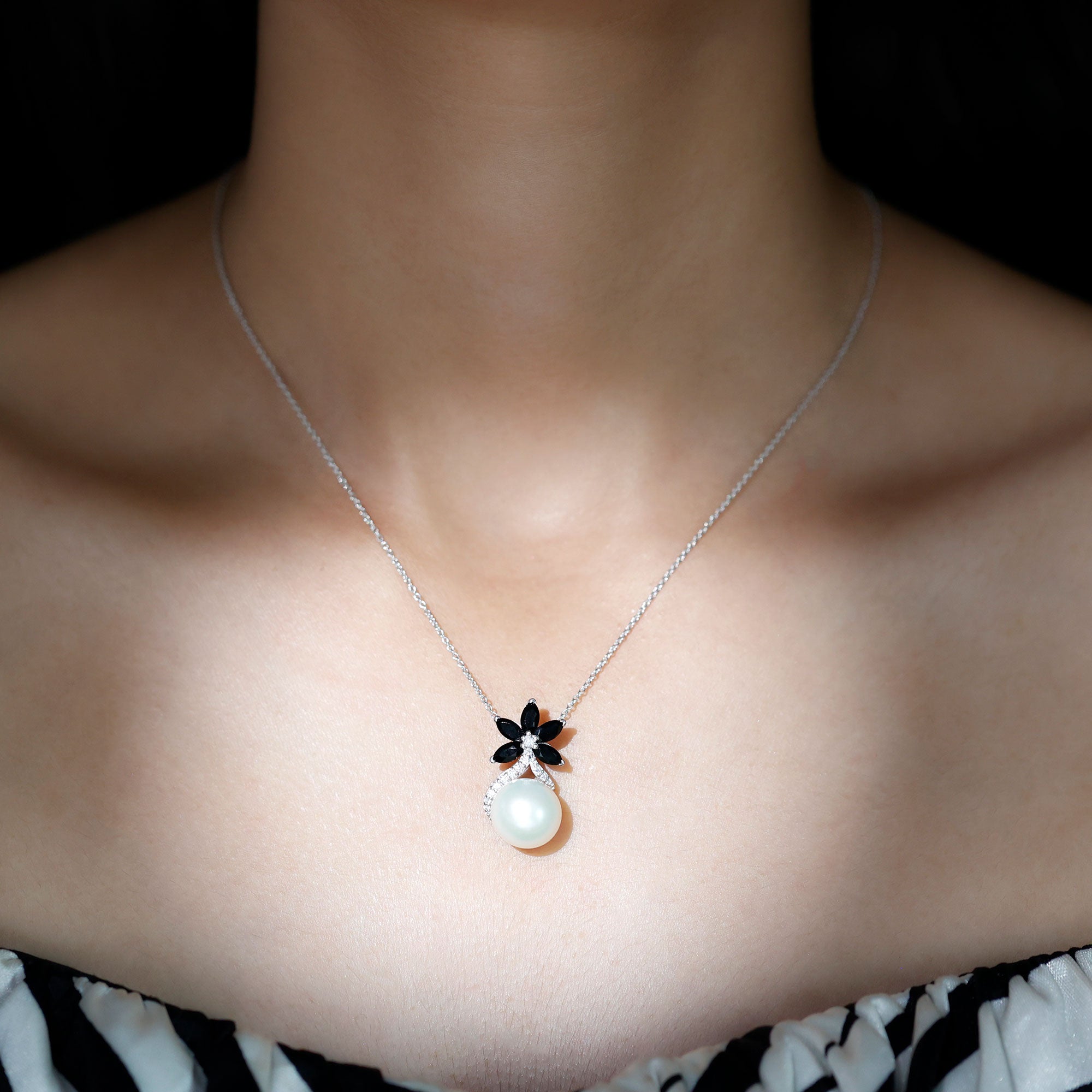 Natural Freshwater Pearl Designer Necklace with Black Onyx