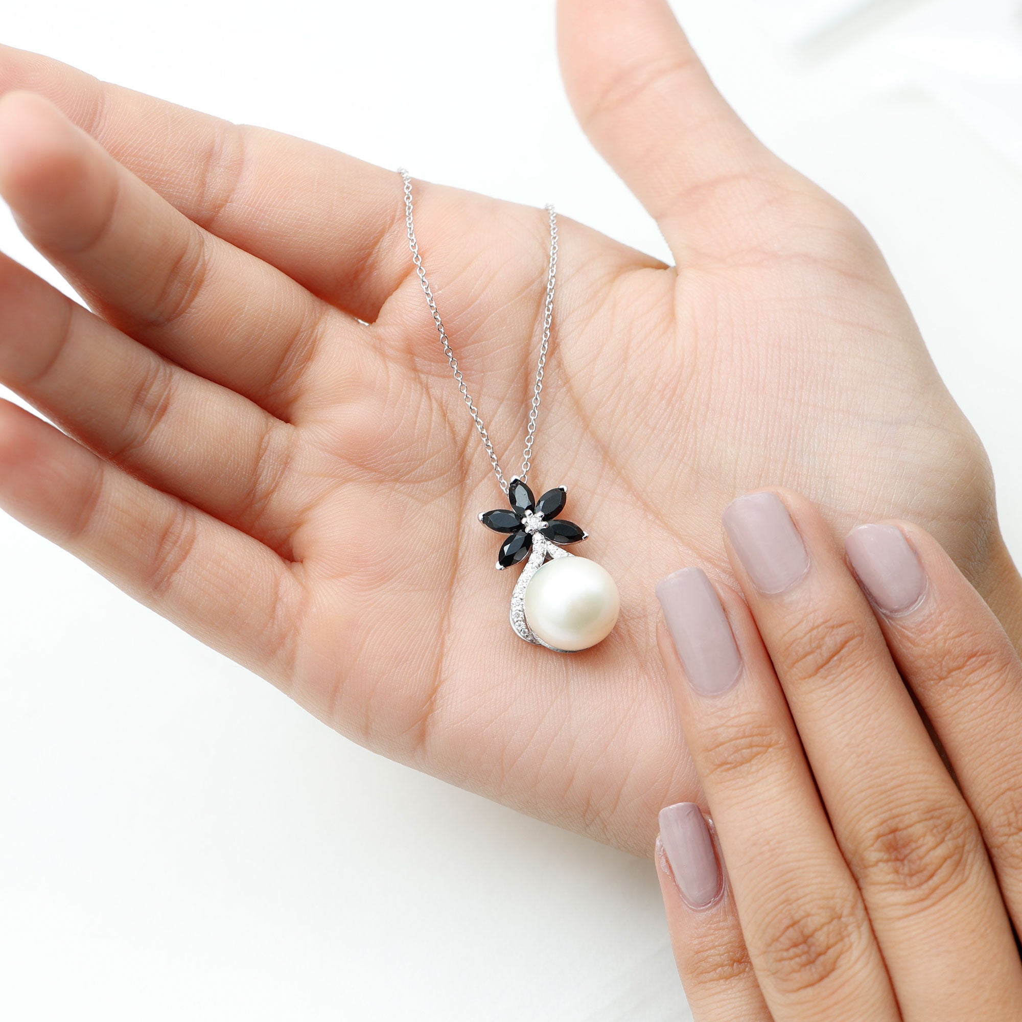 Natural Freshwater Pearl Designer Necklace with Black Onyx