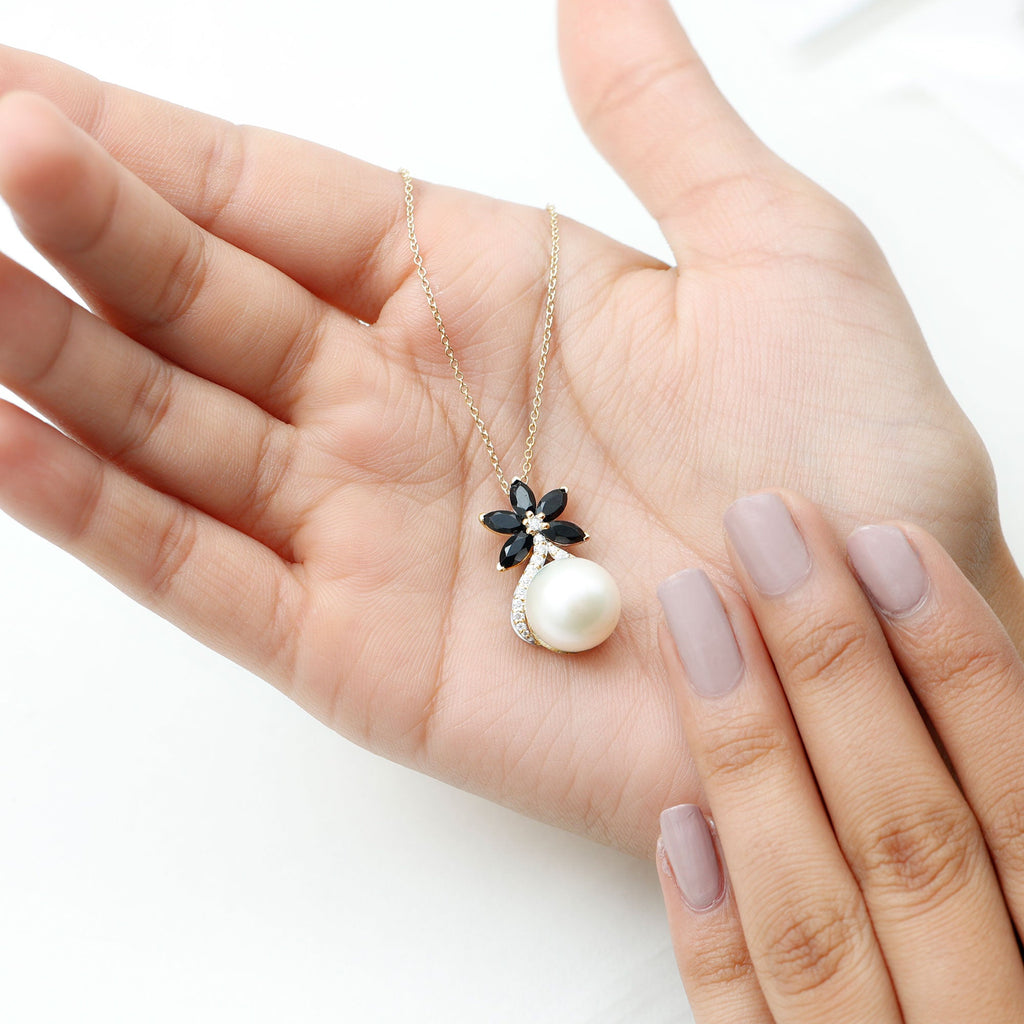 Natural Freshwater Pearl Designer Necklace with Black Onyx