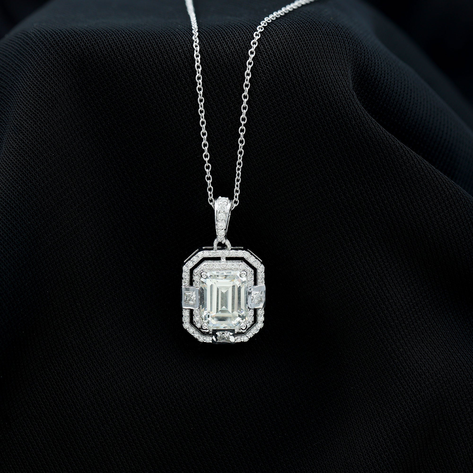 Moissanite Halo Necklace – Vintage Style Emerald Cut Pendant With Sparkling Gems