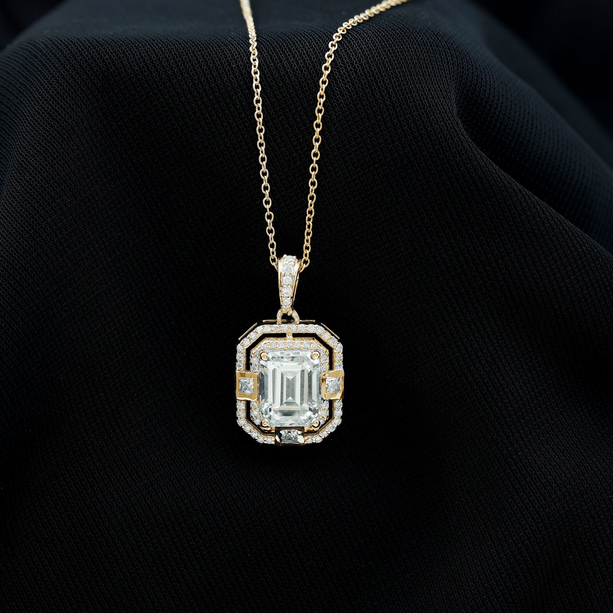 Moissanite Halo Necklace – Vintage Style Emerald Cut Pendant With Sparkling Gems