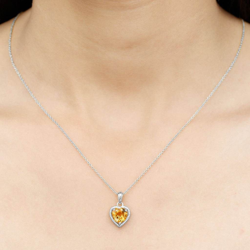Natural Heart Shape 2 Carat Citrine Pendant Necklace with Rope Frame