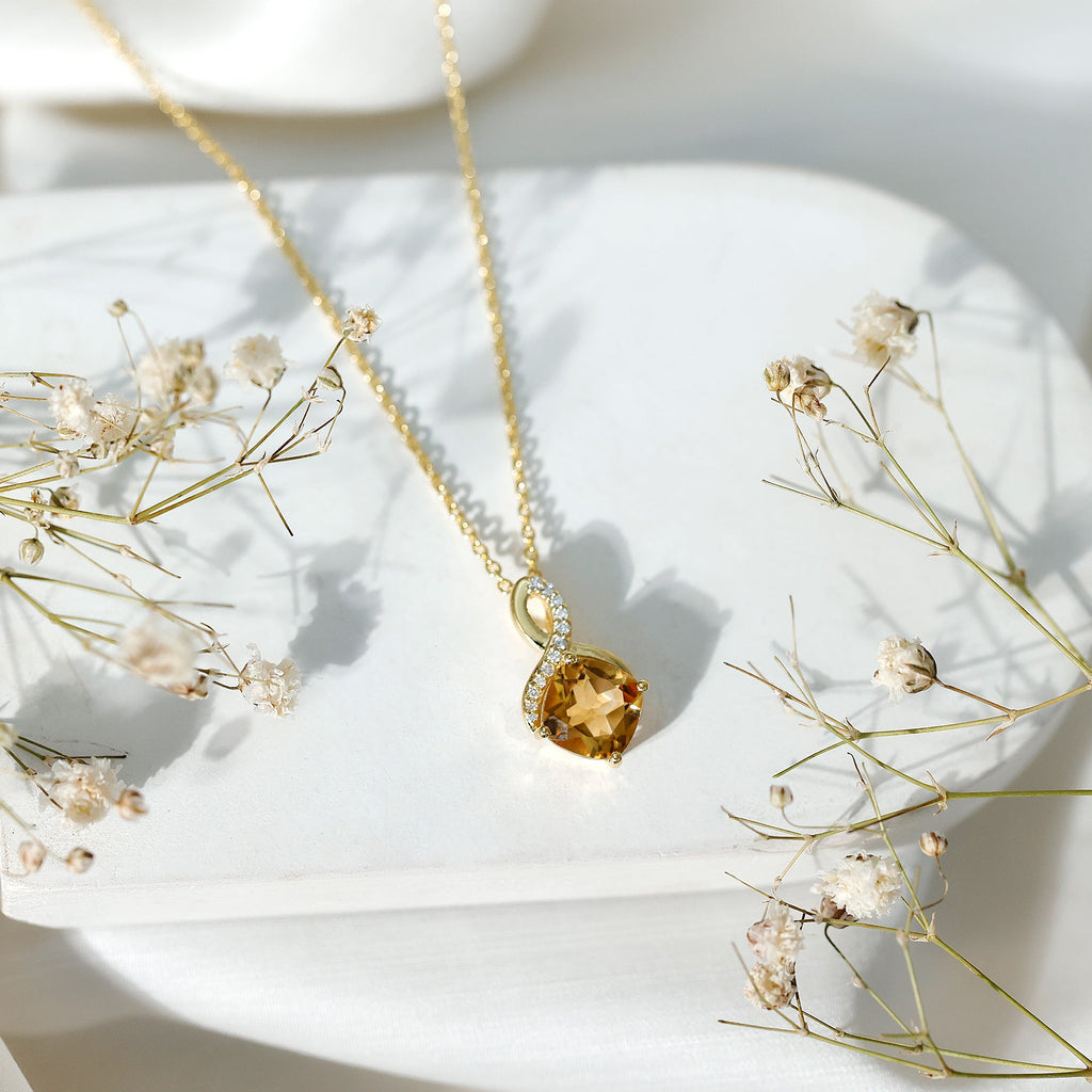 Citrine Infinity Necklace – 2.2 Carat Cushion Cut Pendant | Silver Chain