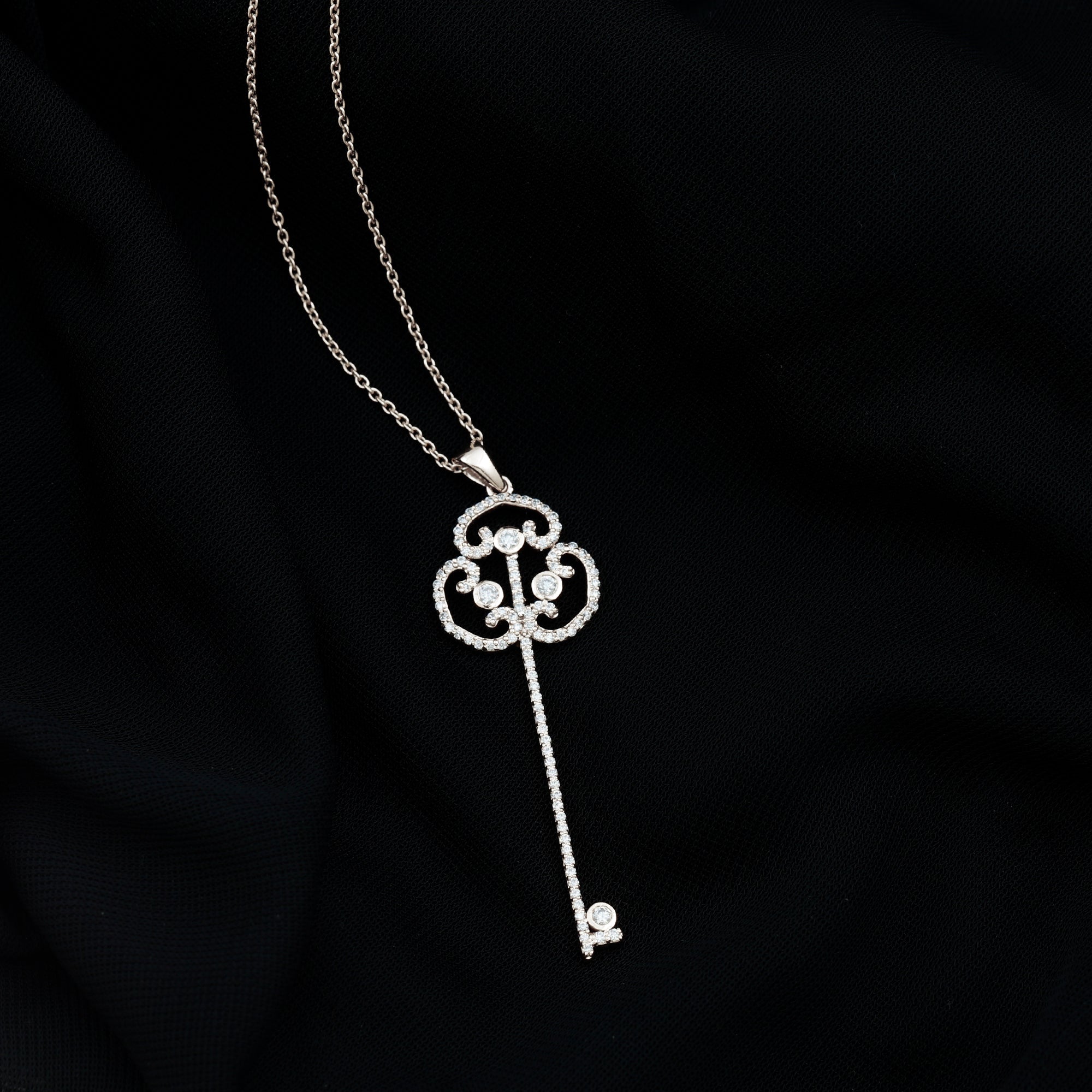 Moissanite Key Necklace – Vintage Pendant Necklace With Art Deco Key Charm