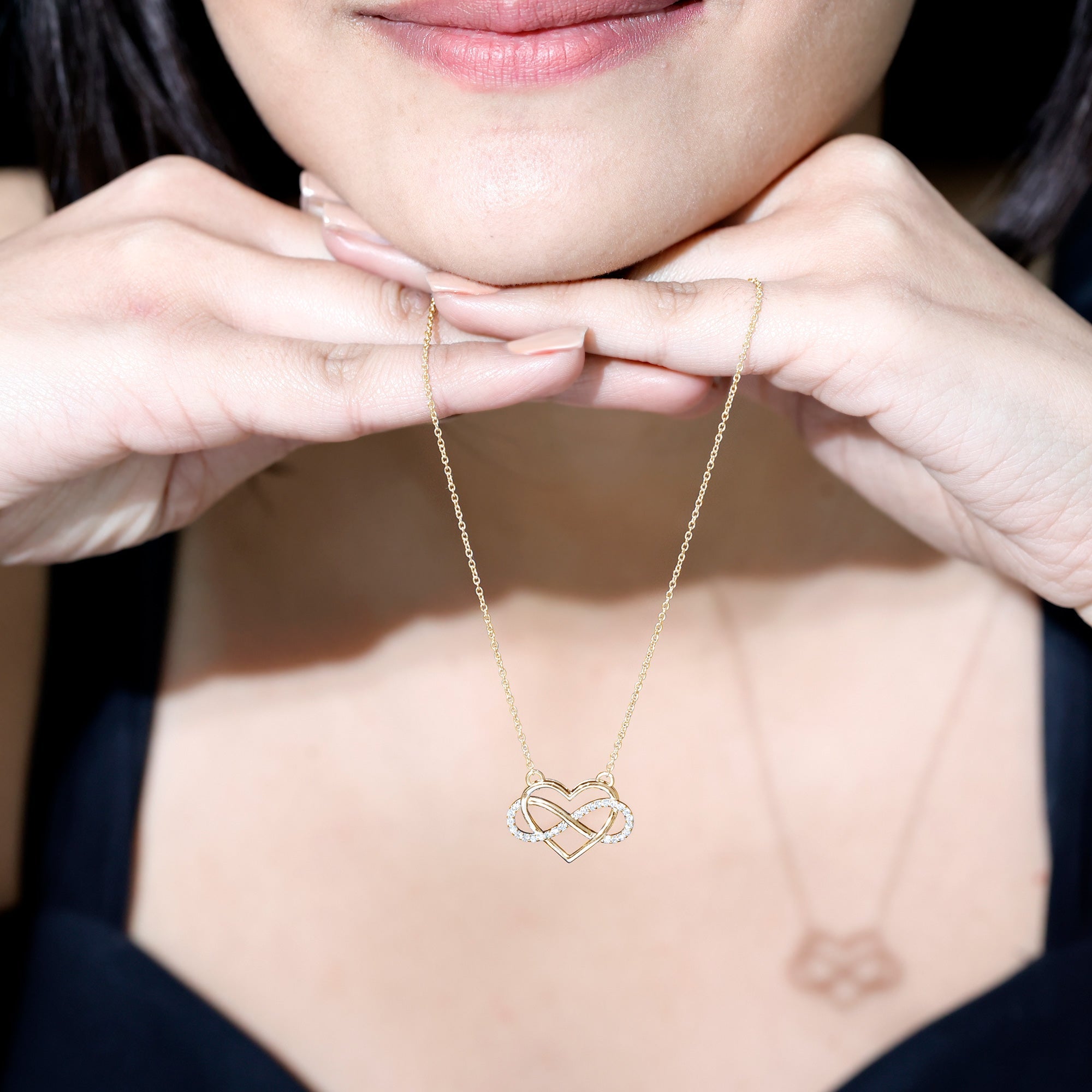 Diamond Infinity Heart Necklace – Sparkling Pave Setting Fine Jewelry Gift