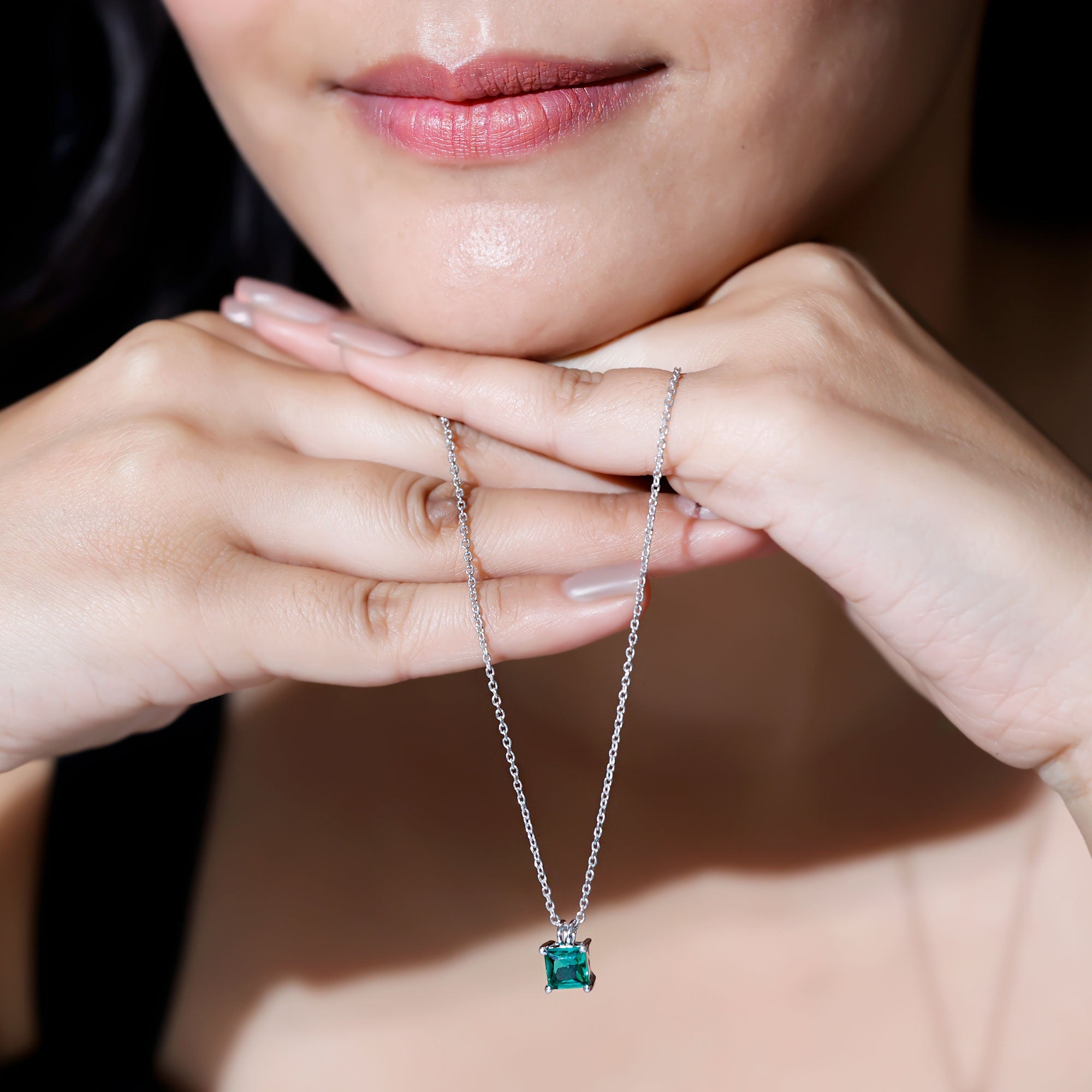 Lab Grown Emerald Necklace – Princess Cut Solitaire Pendant With Chain & Gift Box