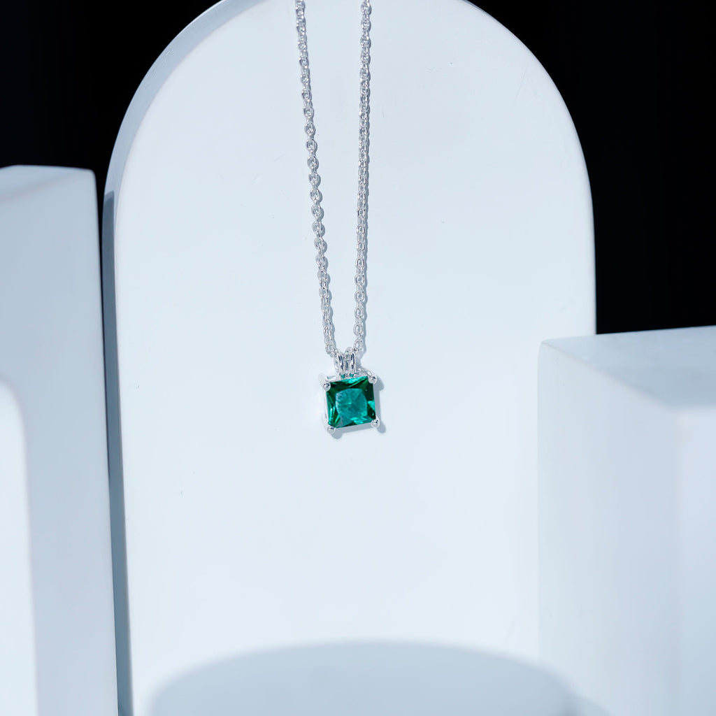 Lab Grown Emerald Necklace – Princess Cut Solitaire Pendant With Chain & Gift Box