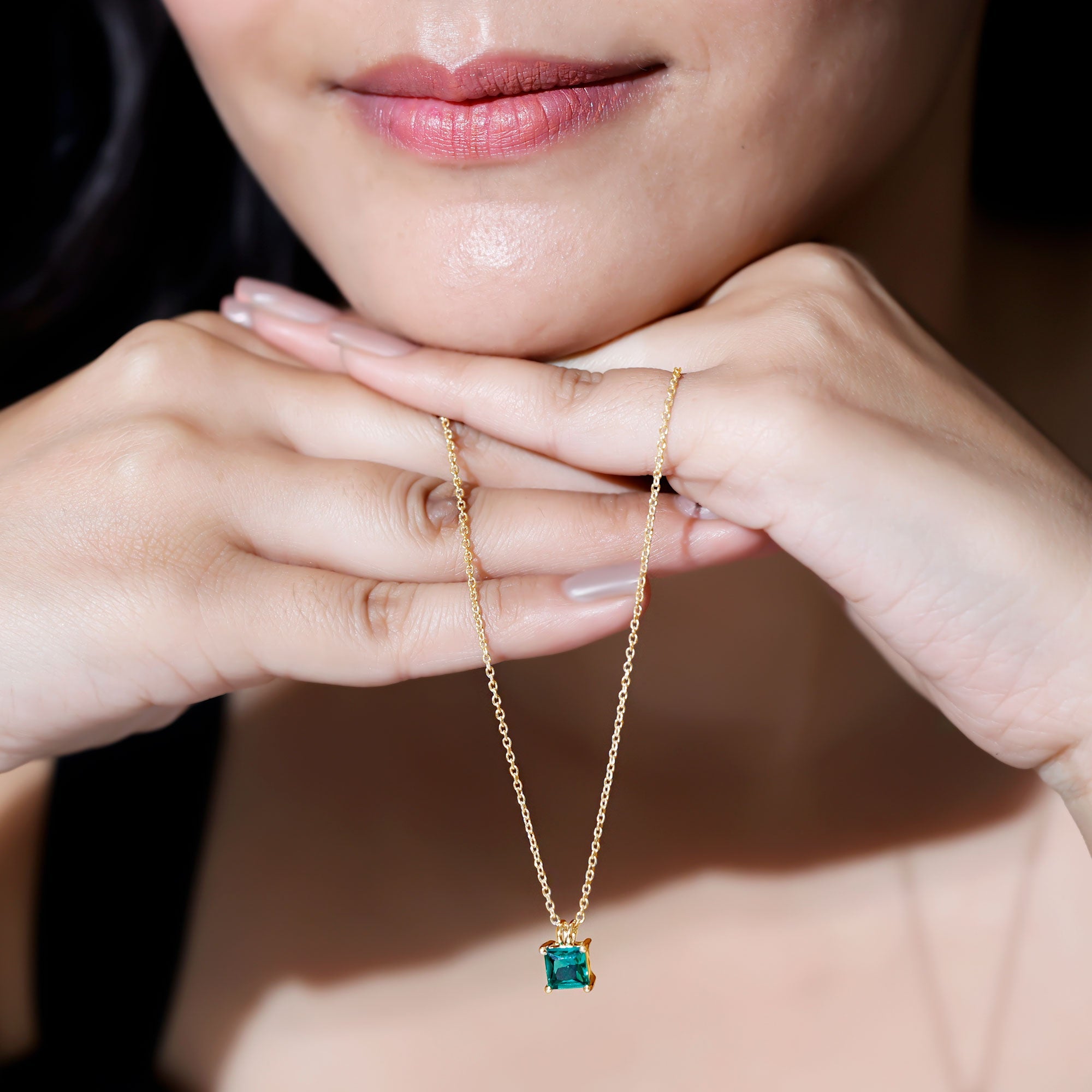 Lab Grown Emerald Necklace – Princess Cut Solitaire Pendant With Chain & Gift Box