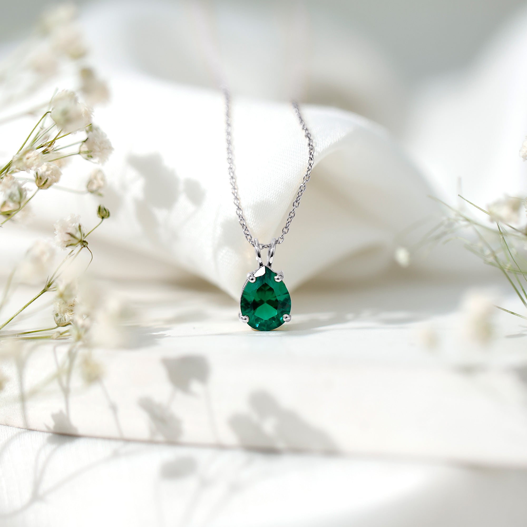 Lab Grown Emerald Necklace - Pear Cut Solitaire Pendant With Chain AAAA Quality
