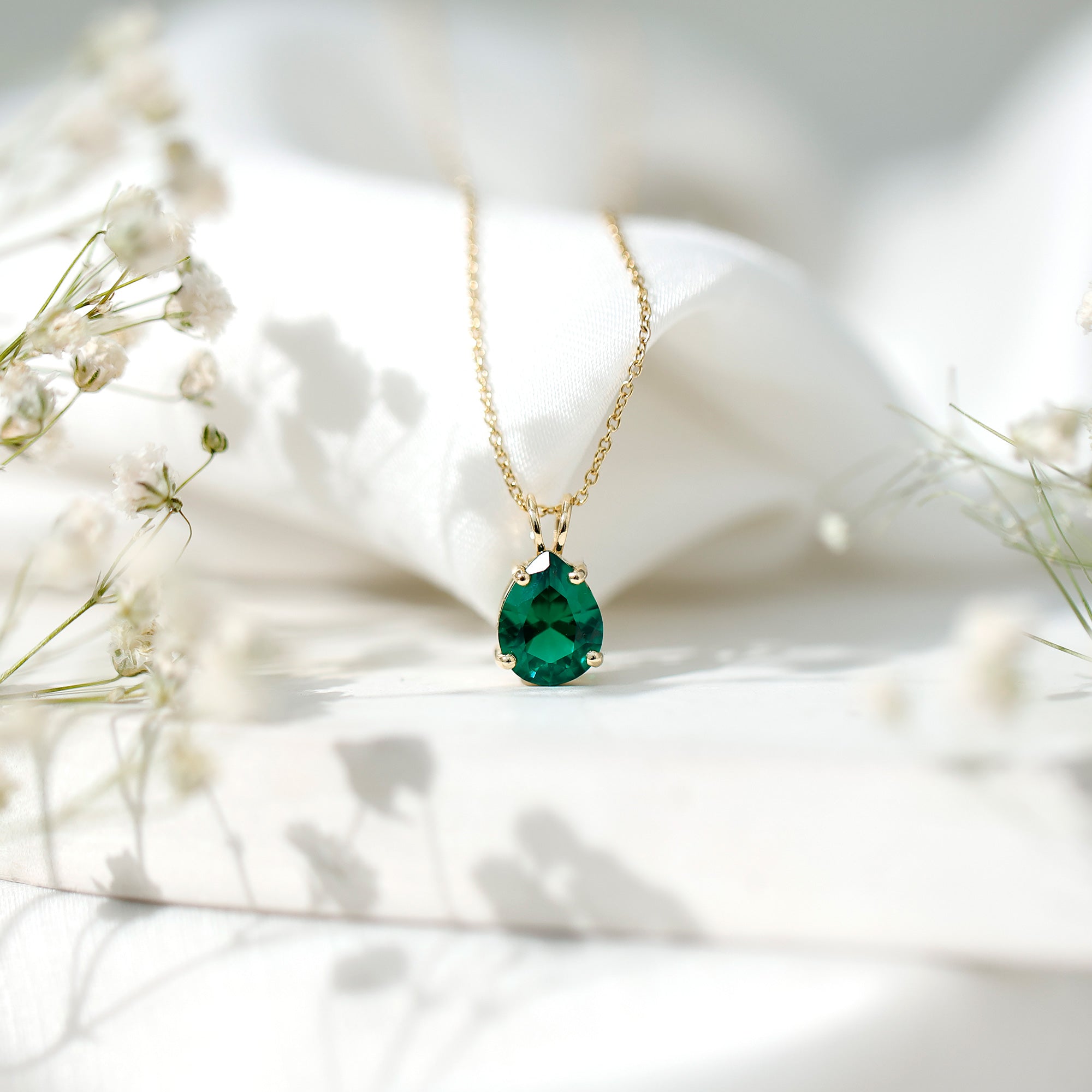 Lab Grown Emerald Necklace - Pear Cut Solitaire Pendant With Chain AAAA Quality