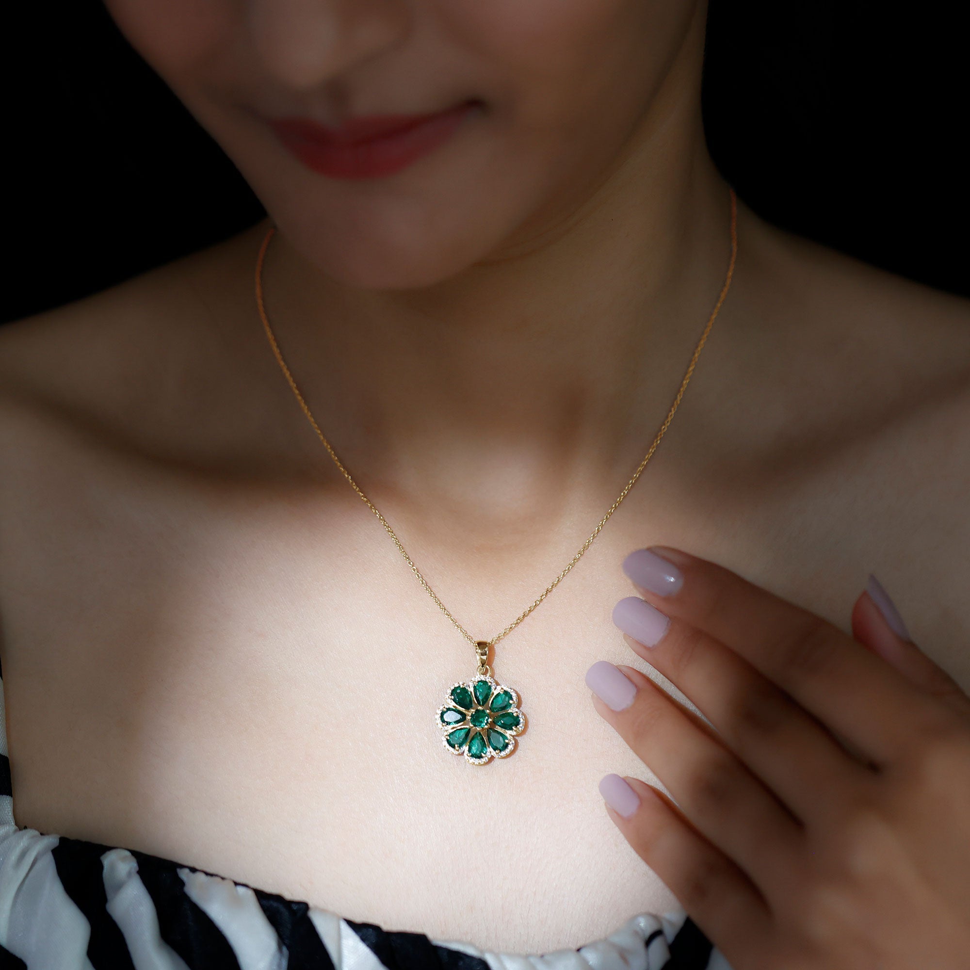 Lab Grown Emerald Necklace – Floral Pendant Chain with Moissanite Halo Sparkle