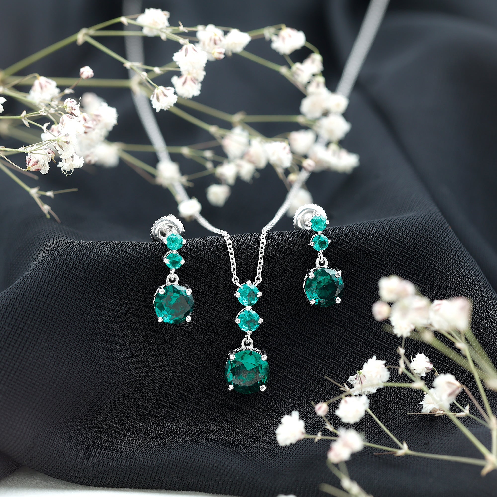 Lab Created Emerald Necklace – AAA Quality Green Stone Jewelry Set | Dangle Earrings