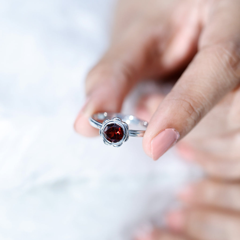 Garnet Engagement Ring – 1.7 Carat Round Cut Bezel Setting Floral Design