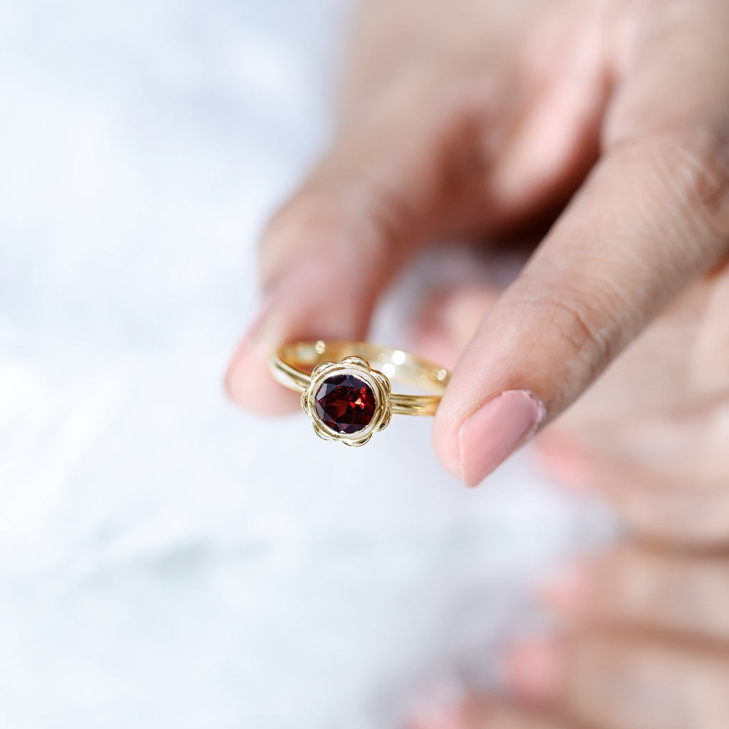 Garnet Engagement Ring – 1.7 Carat Round Cut Bezel Setting Floral Design