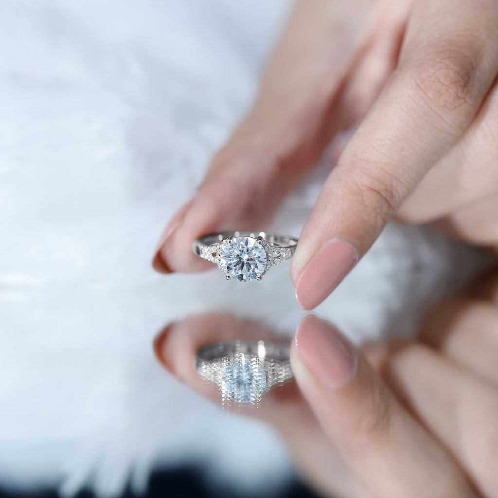 Certified 2 Carat Lab Grown Diamond Solitaire Engagement Ring for Her