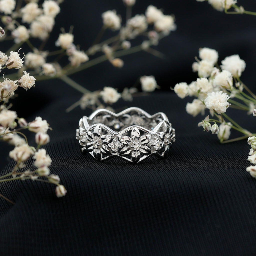 Diamond Wedding Band | Floral Pattern Ring With Natural Diamonds & Prong Setting