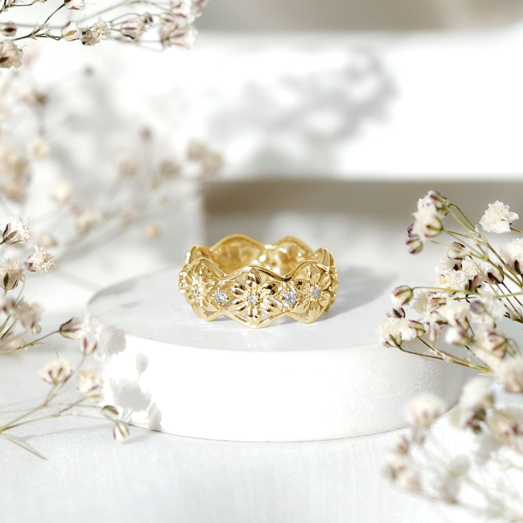 Diamond Wedding Band | Floral Pattern Ring With Natural Diamonds & Prong Setting