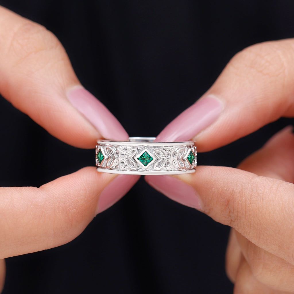 Princess Cut Emerald Ring – Vintage Inspired Wedding Anniversary Band with Bezel Setting
