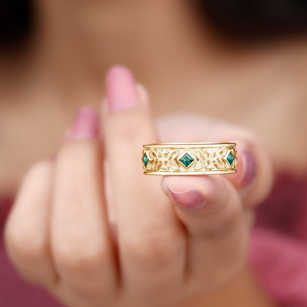 Princess Cut Emerald Ring – Vintage Inspired Wedding Anniversary Band with Bezel Setting