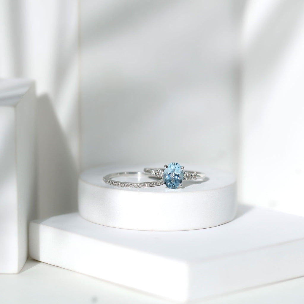 Aquamarine Wedding Ring – 1 Carat Oval Blue Gemstone With Diamond Band