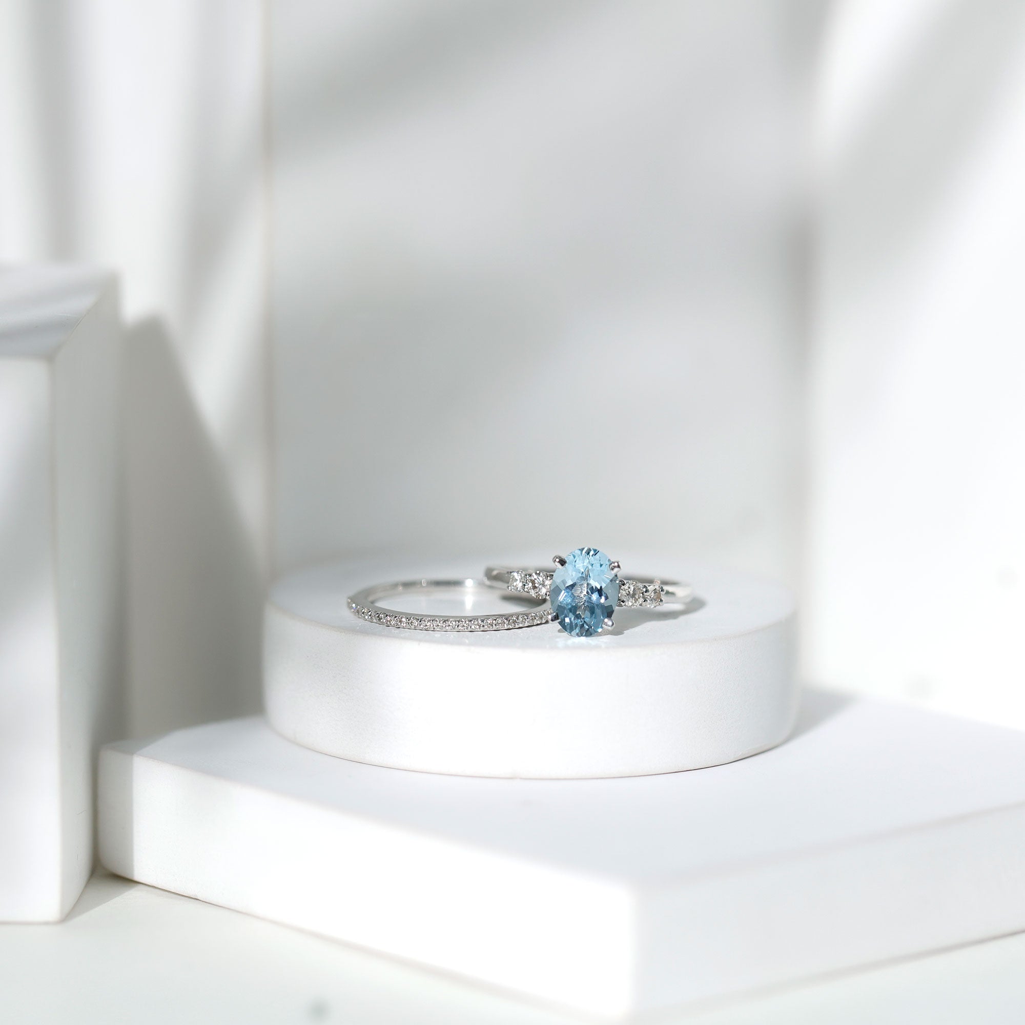 Aquamarine Wedding Ring – 1 Carat Oval Blue Gemstone With Diamond Band