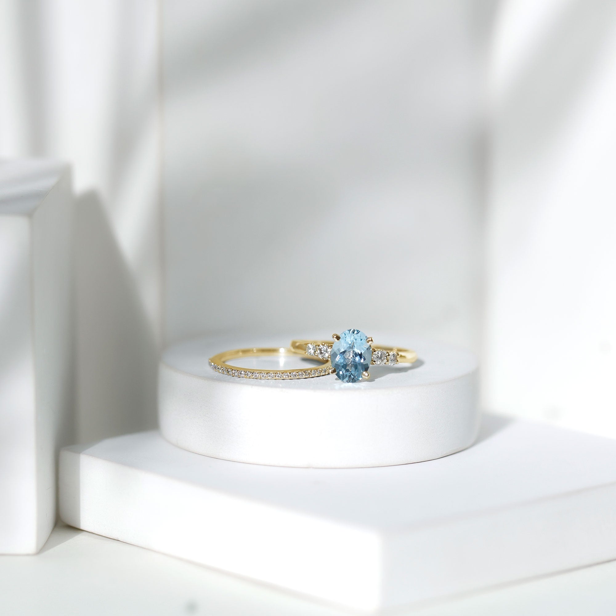 Aquamarine Wedding Ring – 1 Carat Oval Blue Gemstone With Diamond Band