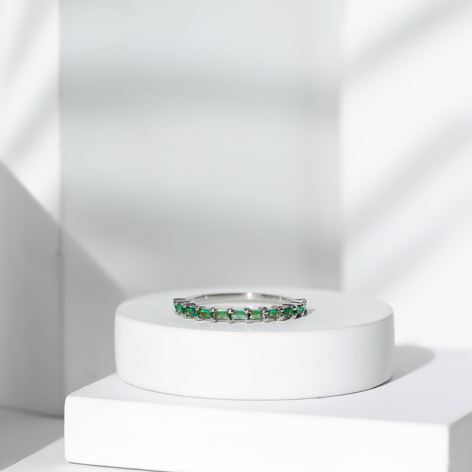 Lab Grown Emerald Ring – Baguette Cut Stackable Eternity Band With Shared Prong Setting