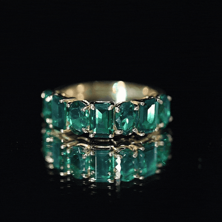 Lab Grown Emerald Band – Certified Anniversary Gemstone Ring With Elegant Prong Setting