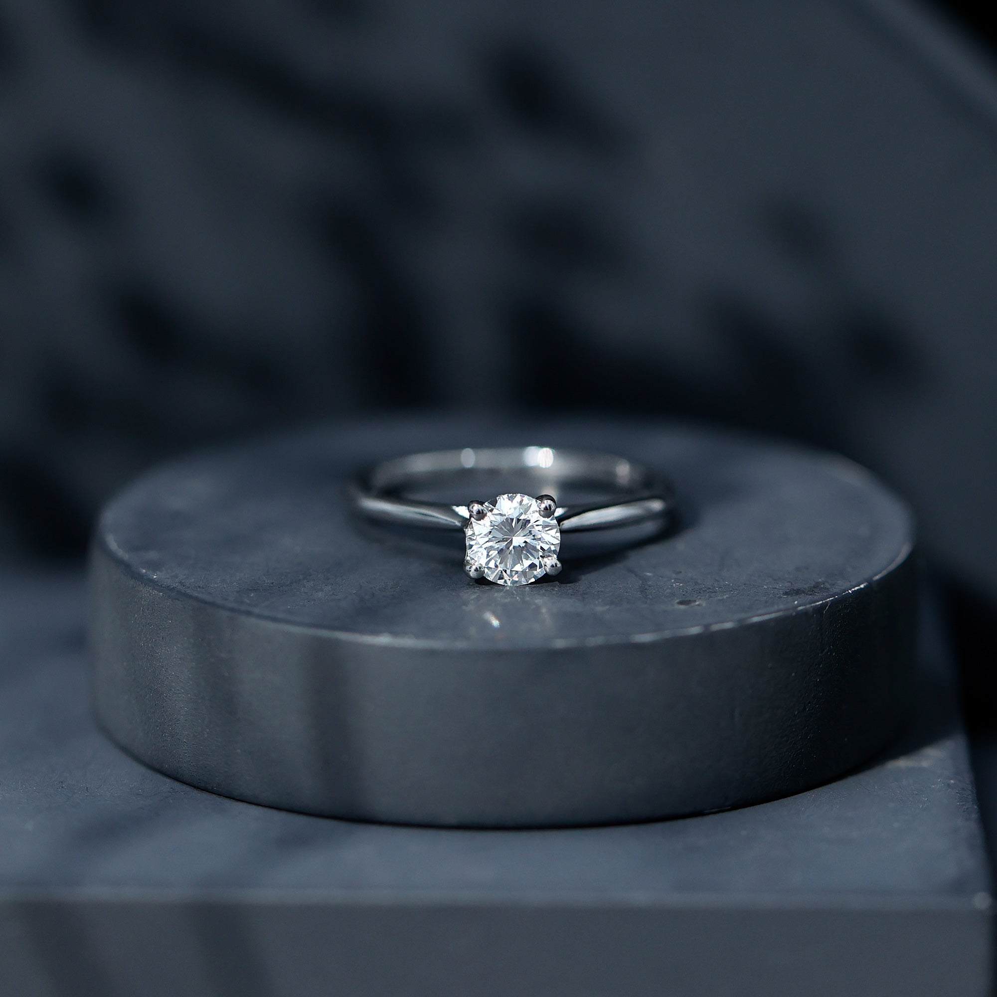 0.9 Carat Solitaire Lab Grown Diamond Circle Engagement Ring