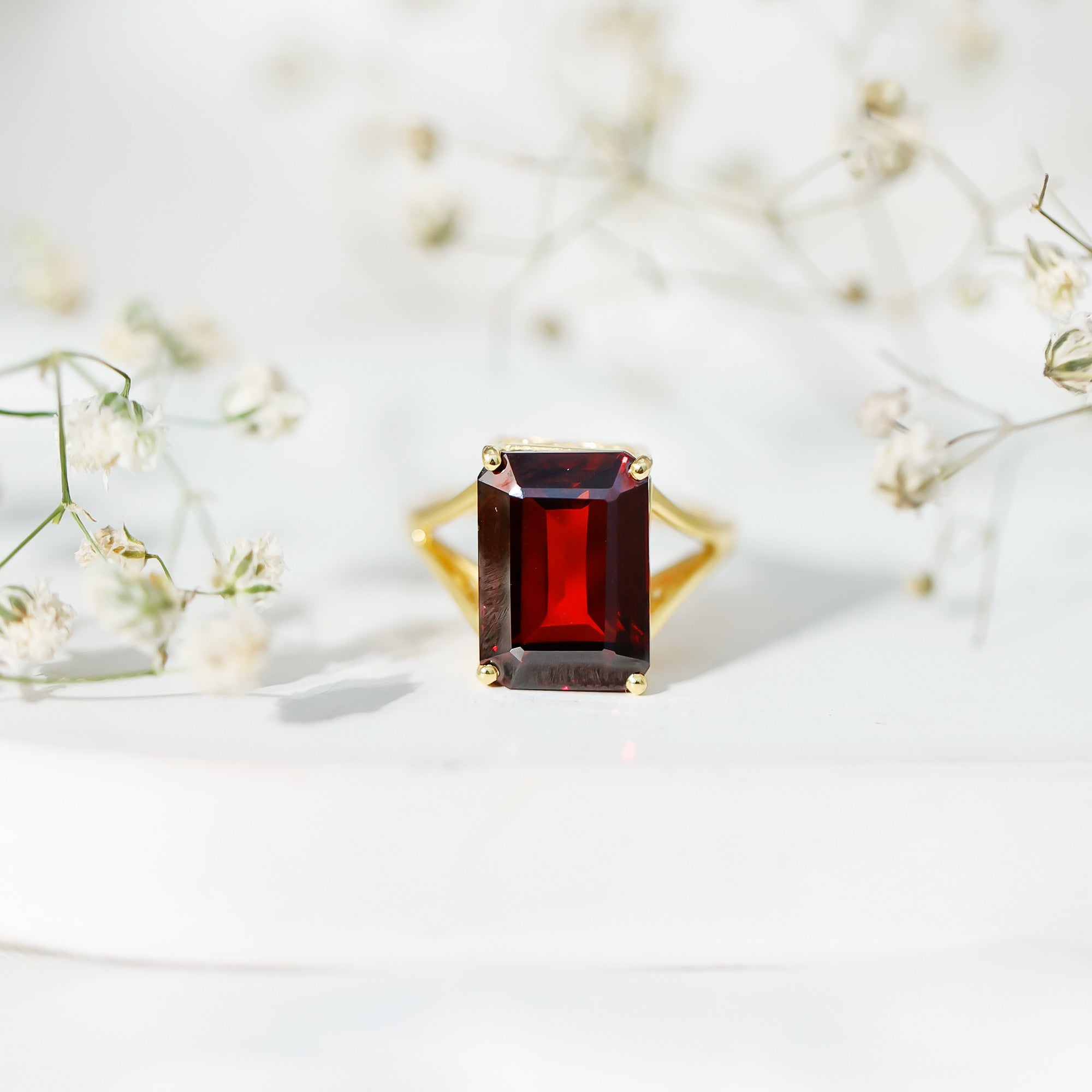 Lab Grown Garnet Ring – 9 Carat Emerald Cut Solitaire Engagement with Split Shank