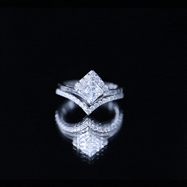 Lab Grown Diamond Princess Cut Engagement Ring With Ring Guard