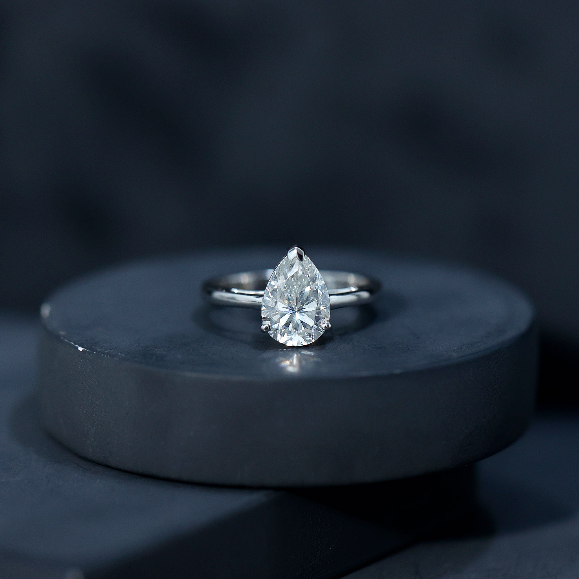 Moissanite Engagement Ring – 2 Carat Pear Shaped Solitaire With D Color Clarity