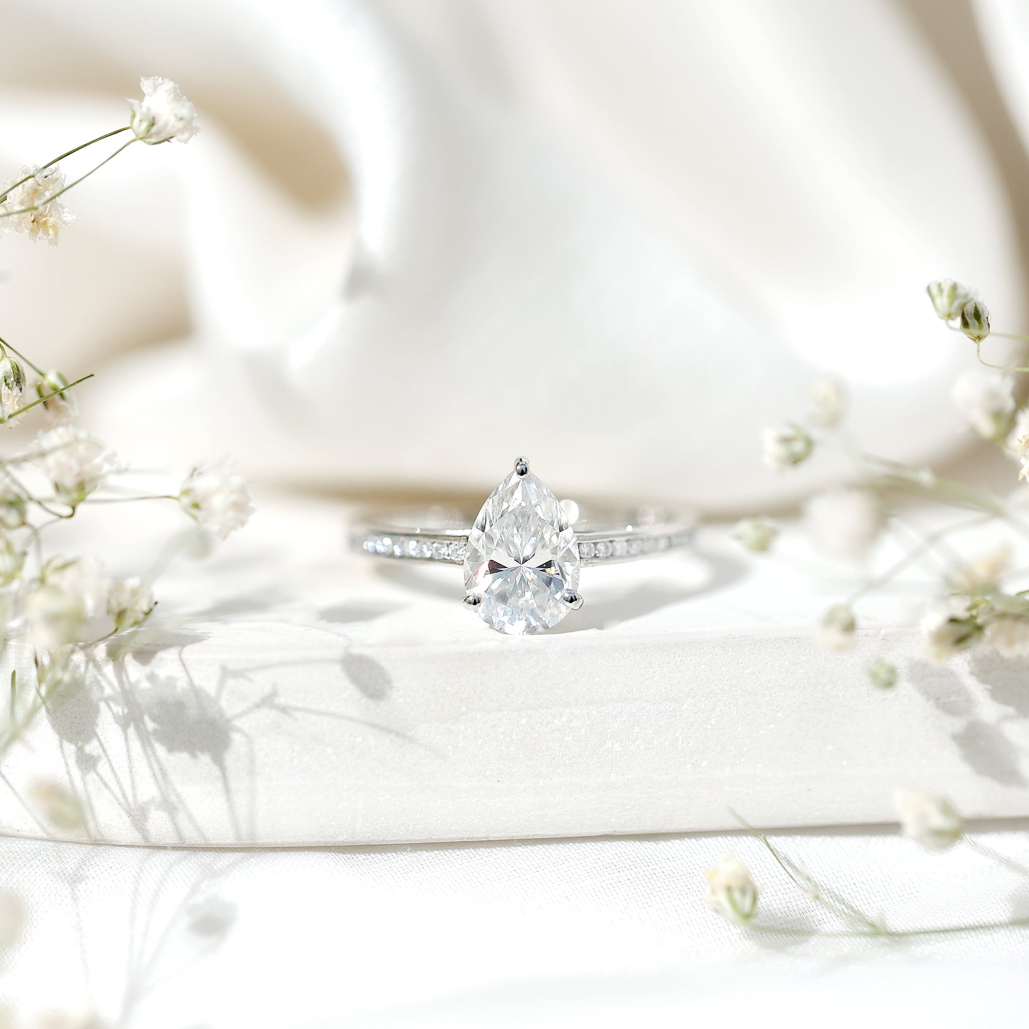 Solitaire Moissanite Pear Engagement Ring with Certificate