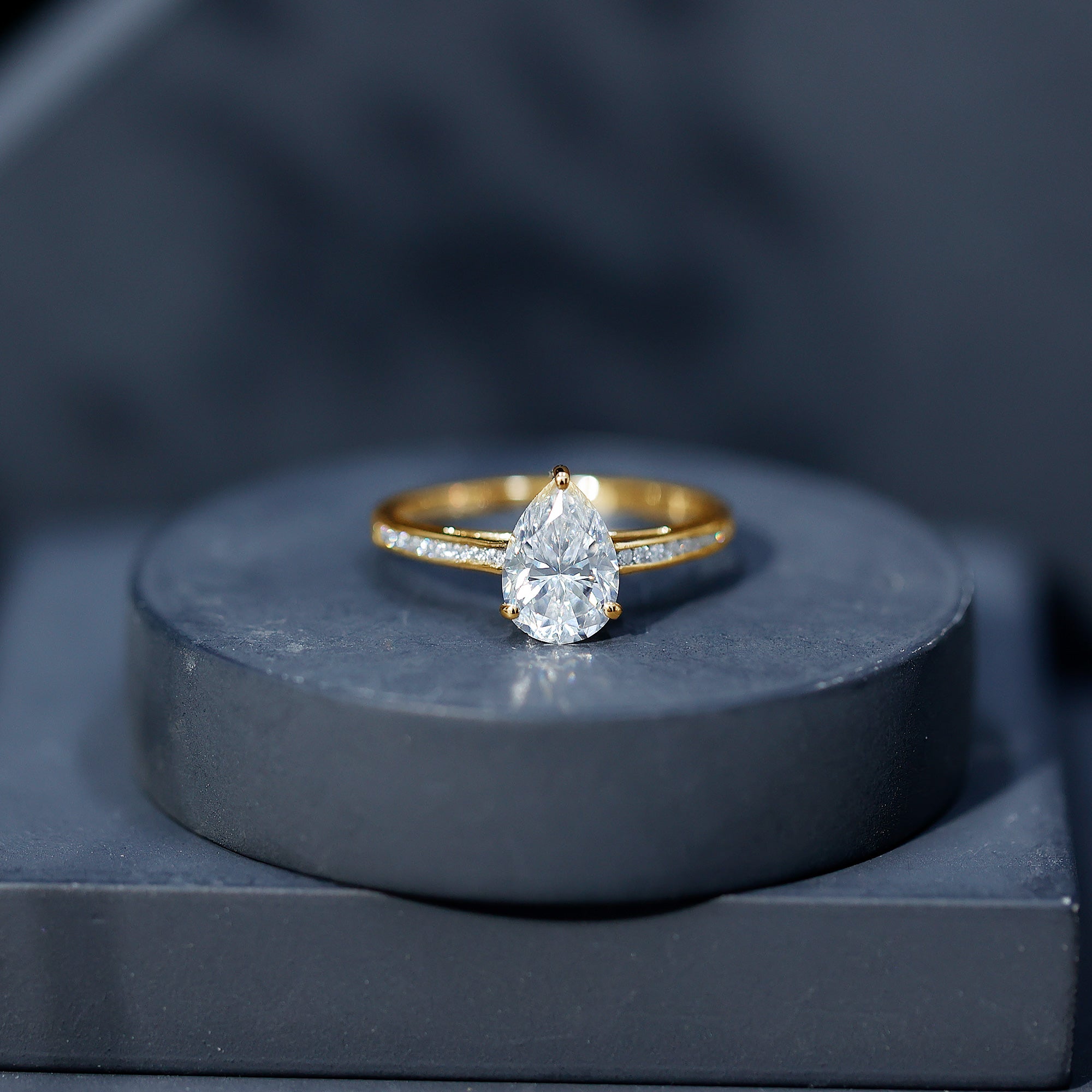 Solitaire Moissanite Pear Engagement Ring with Certificate