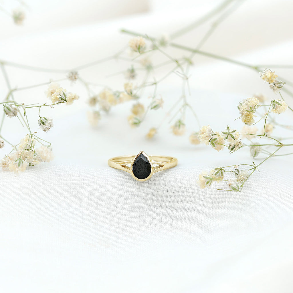 Bezel Set Black Onyx Pear Engagement Ring in Split Shank