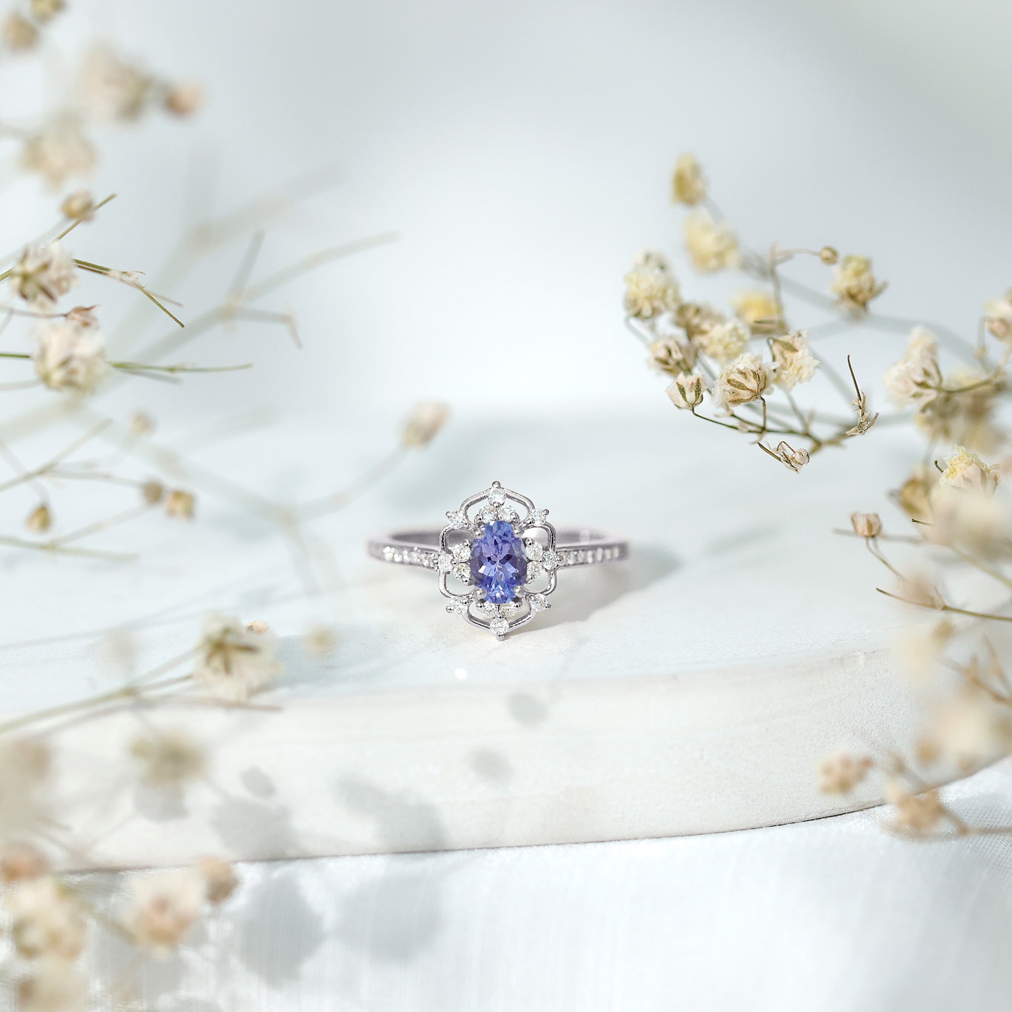 Vintage Tanzanite Ring – Oval Engagement Band with Lab Grown Diamonds & Prong Setting