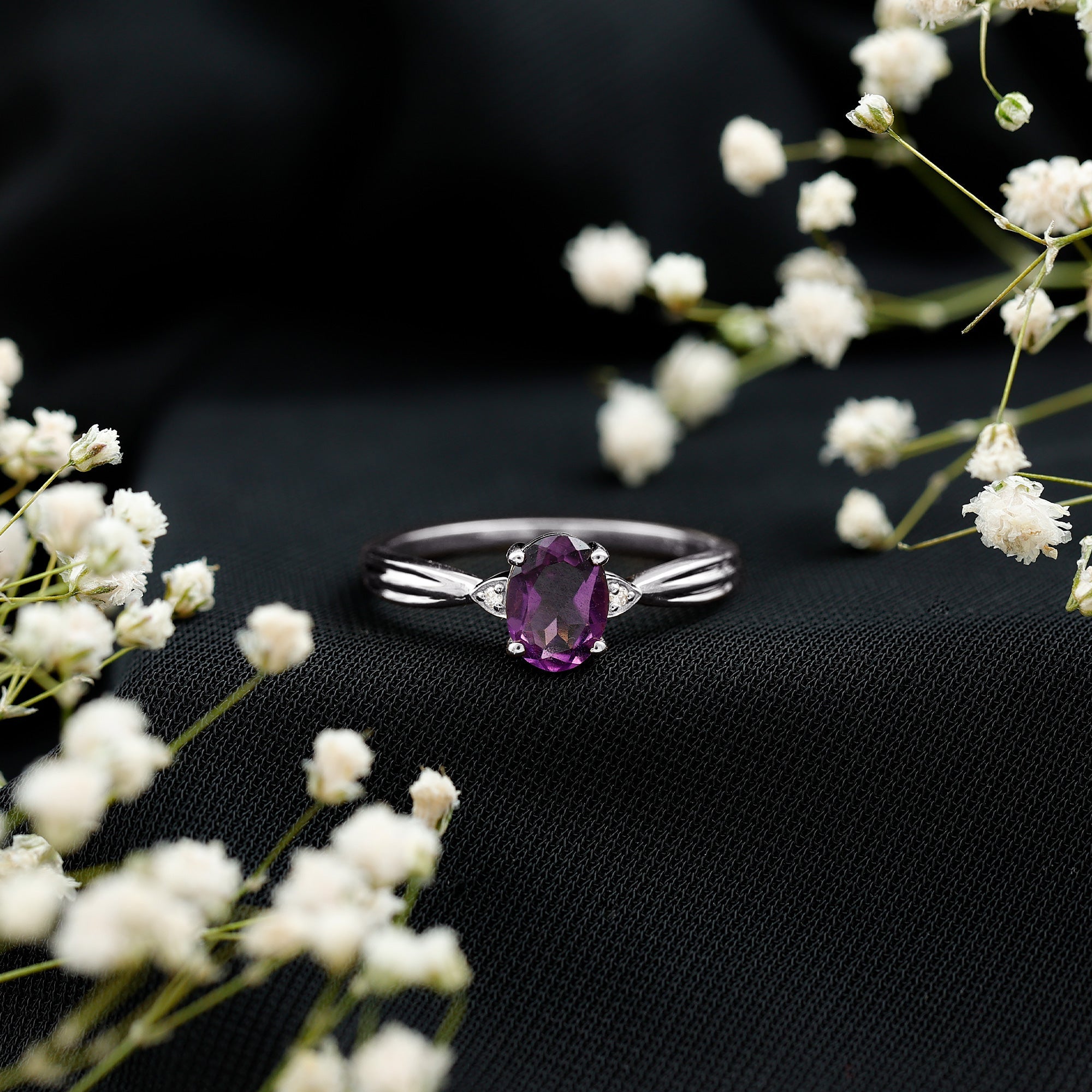 1 Carat Amethyst Oval Engagement Ring with Diamond