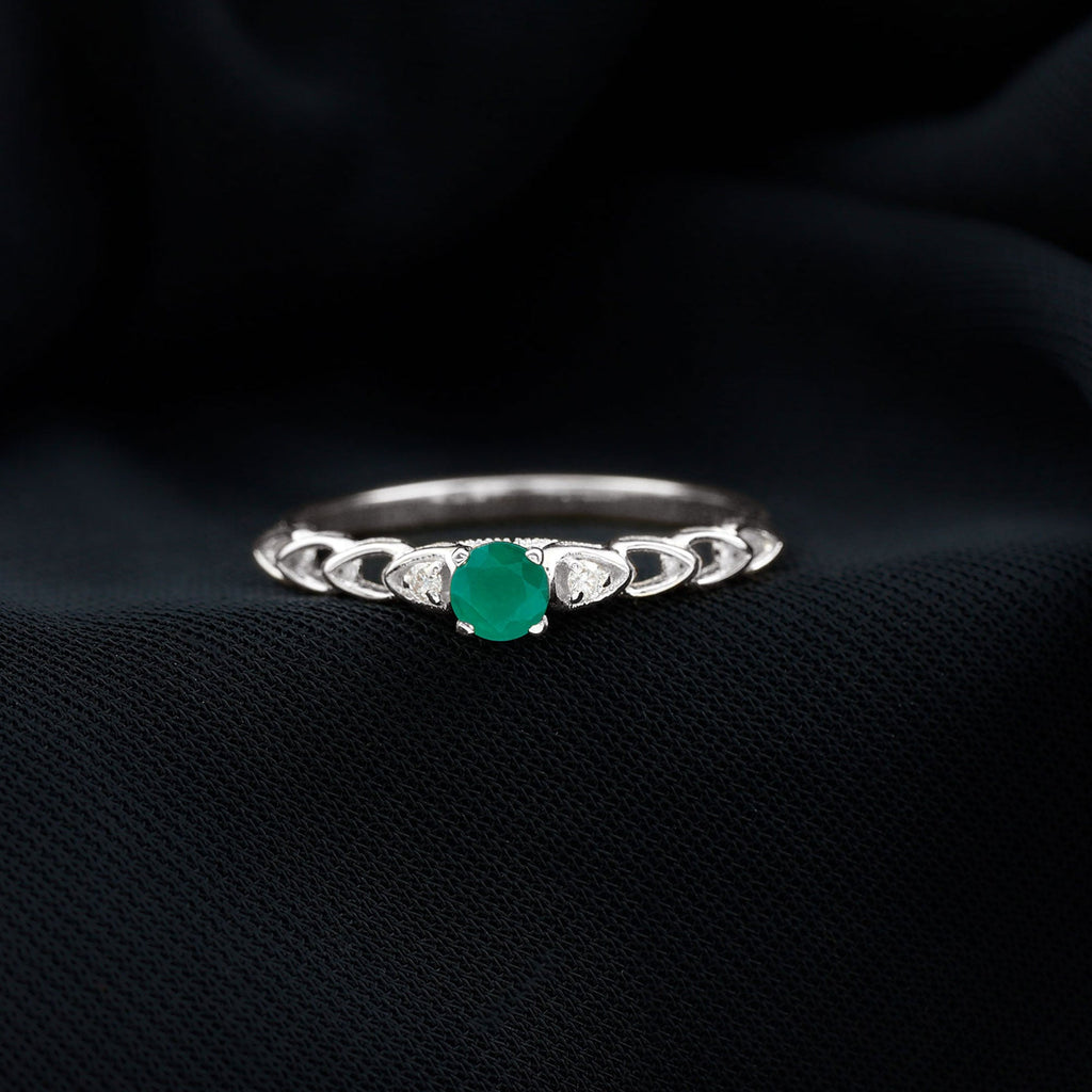 Emerald Promise Ring – Designer Diamond Emerald Ring With Unique Interlocked Band