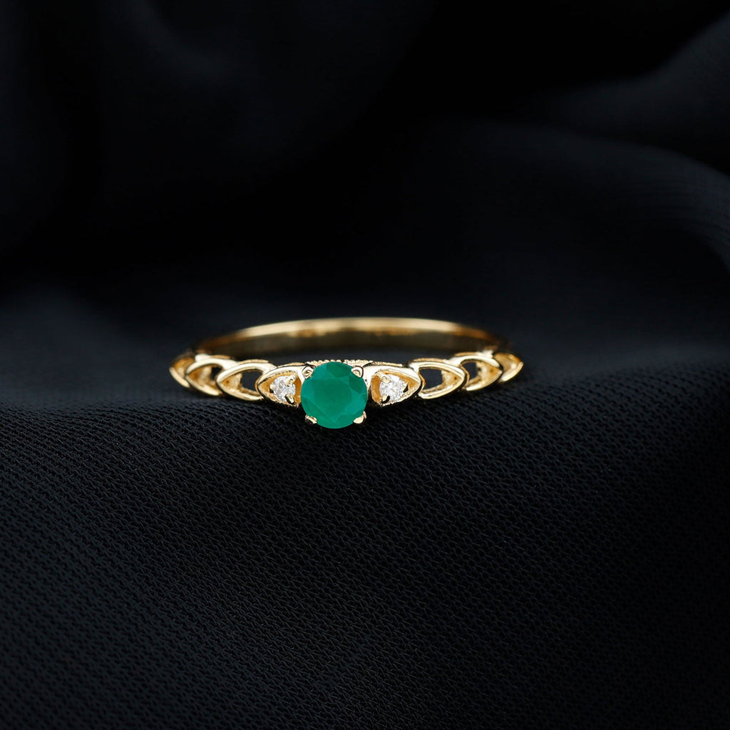 Emerald Promise Ring – Designer Diamond Emerald Ring With Unique Interlocked Band
