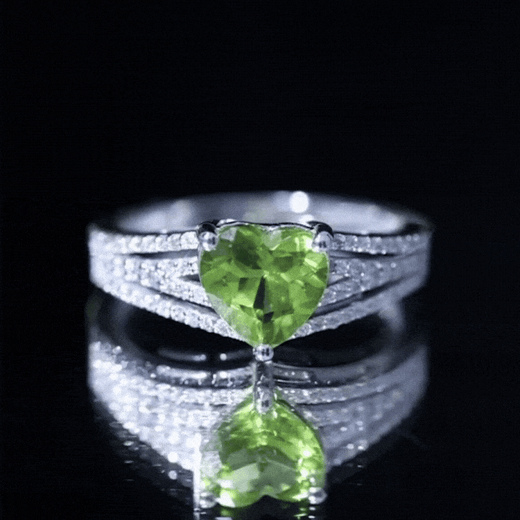 Peridot Engagement Ring – 2 Carat Heart Shaped Solitaire with Sparkling Diamond Band
