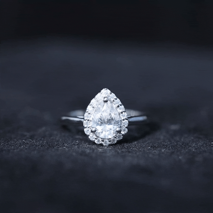 Moissanite Engagement Ring – 0.7 Carat Pear Shaped Halo Ring with VS1 Clarity