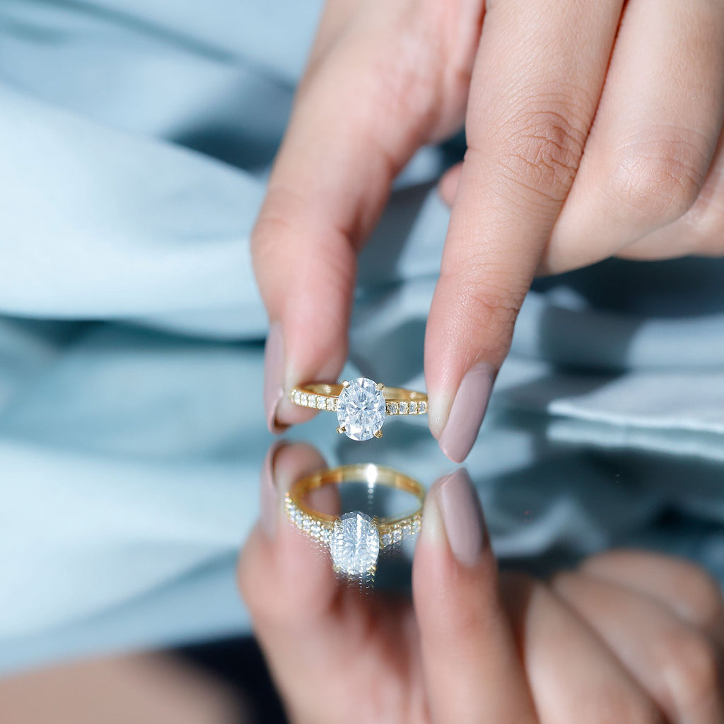 Brilliant Cut Moissanite Oval Engagement Ring