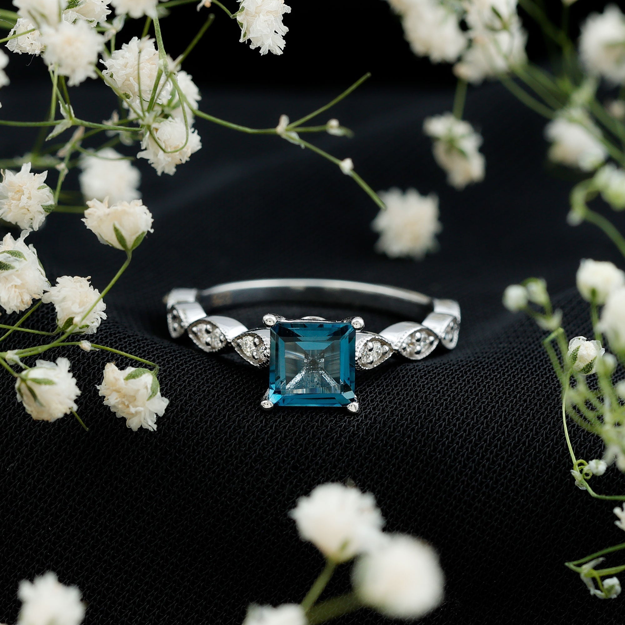 1 Carat Princess Cut London Blue Topaz Solitaire Ring with Diamond
