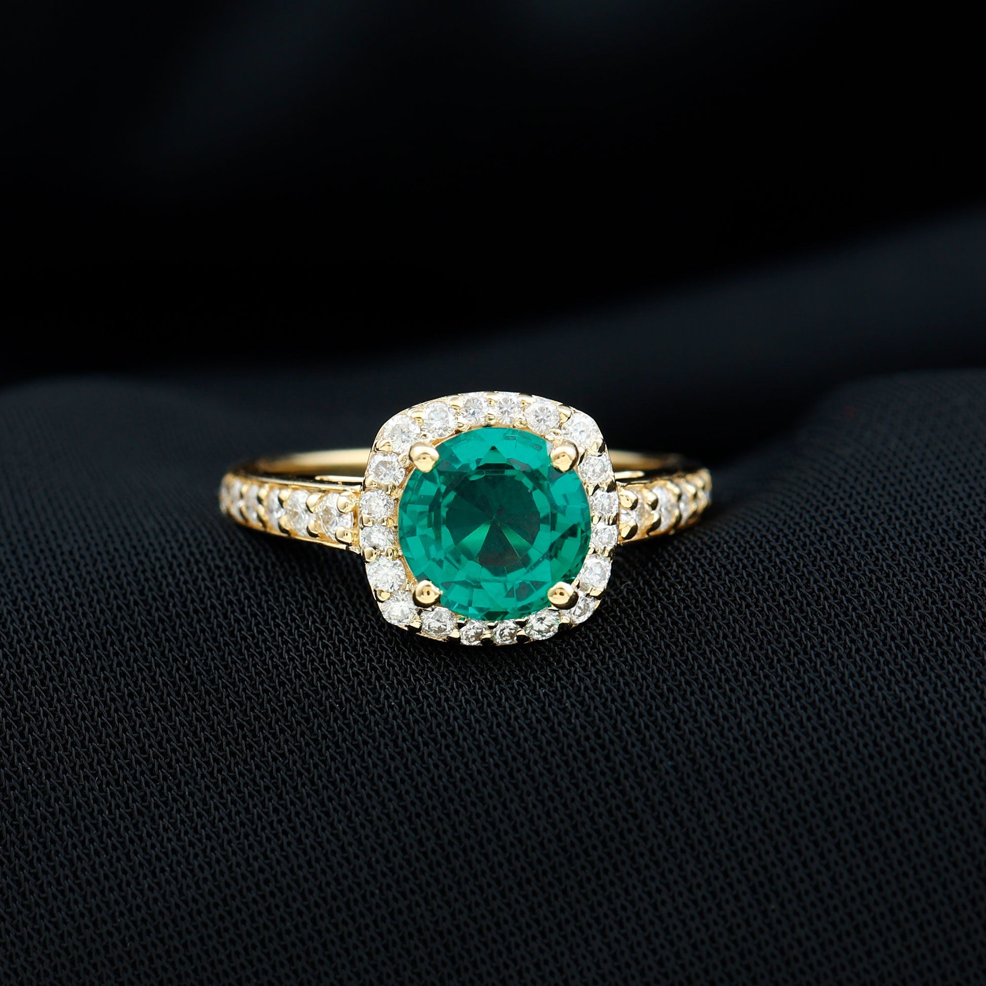 Lab Grown Emerald Ring - Vintage Engagement Ring With Halo Diamond Design