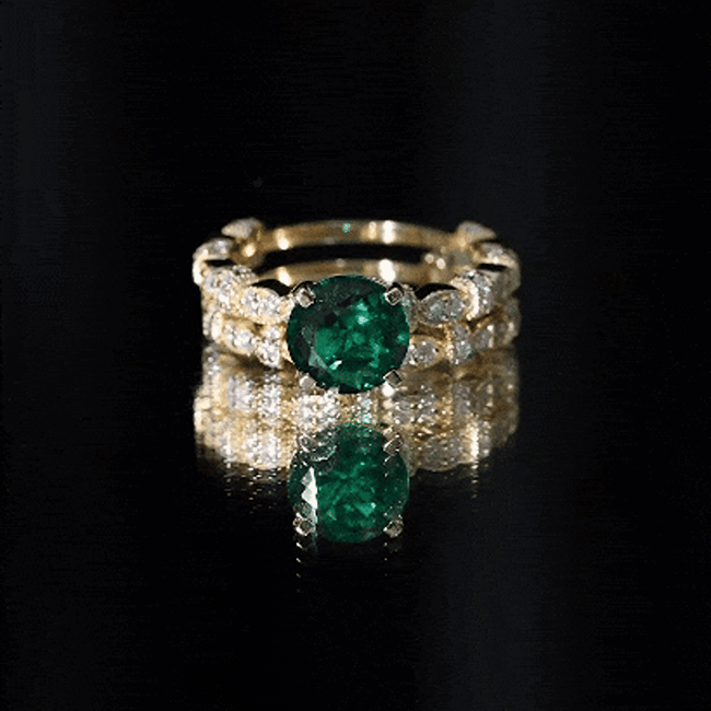 Lab Created Emerald Ring – Vintage Engagement Rings with Moissanite Wedding Band