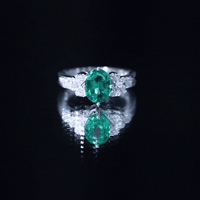 Lab Grown Emerald Ring – Designer Engagement Ring With Oval AAA Quality Emerald