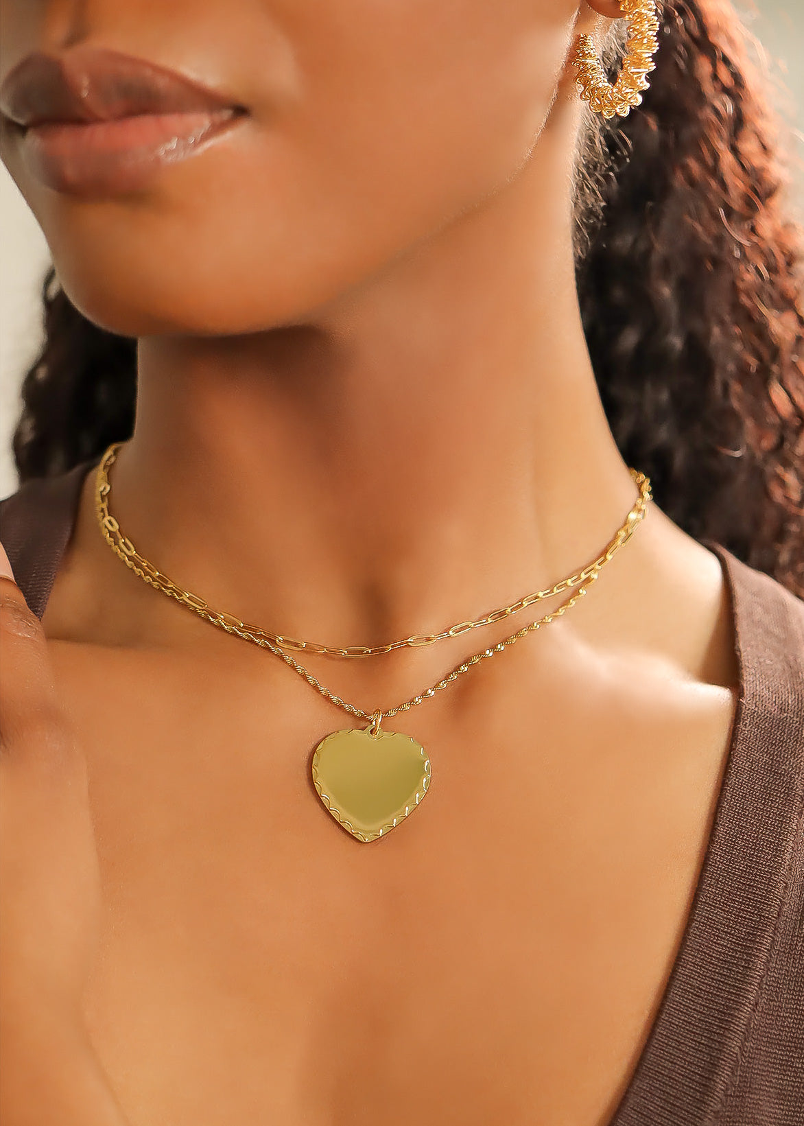 Gold Heart Pendant – 18K Gold Plated Stainless Steel Pendant With Scalloped Edge