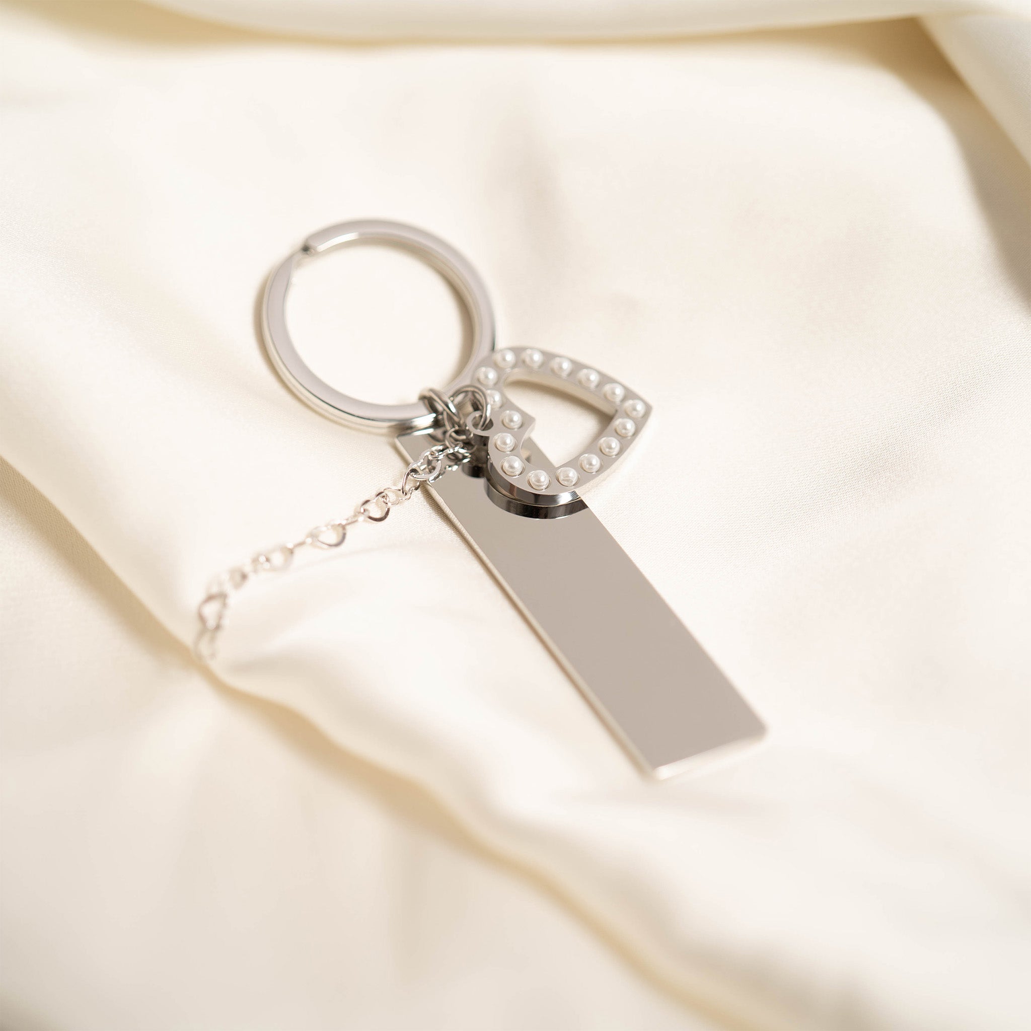 18K Gold Pearl Charm – Heart Shaped PVD Coated Stainless Steel Pendant