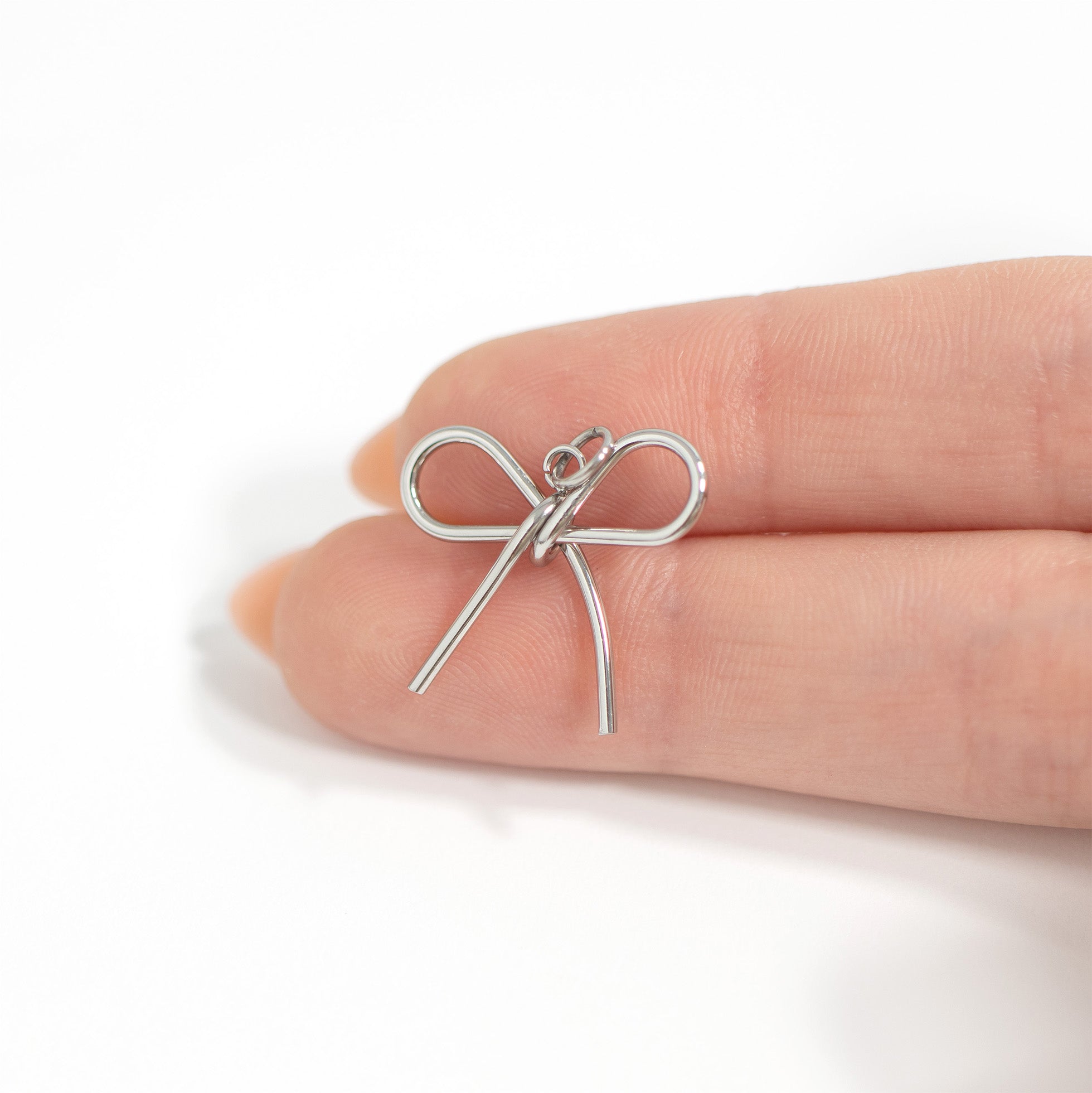 18K Gold Bow Charm – Hypoallergenic Stainless Steel Thin Bow Pendant Jewelry